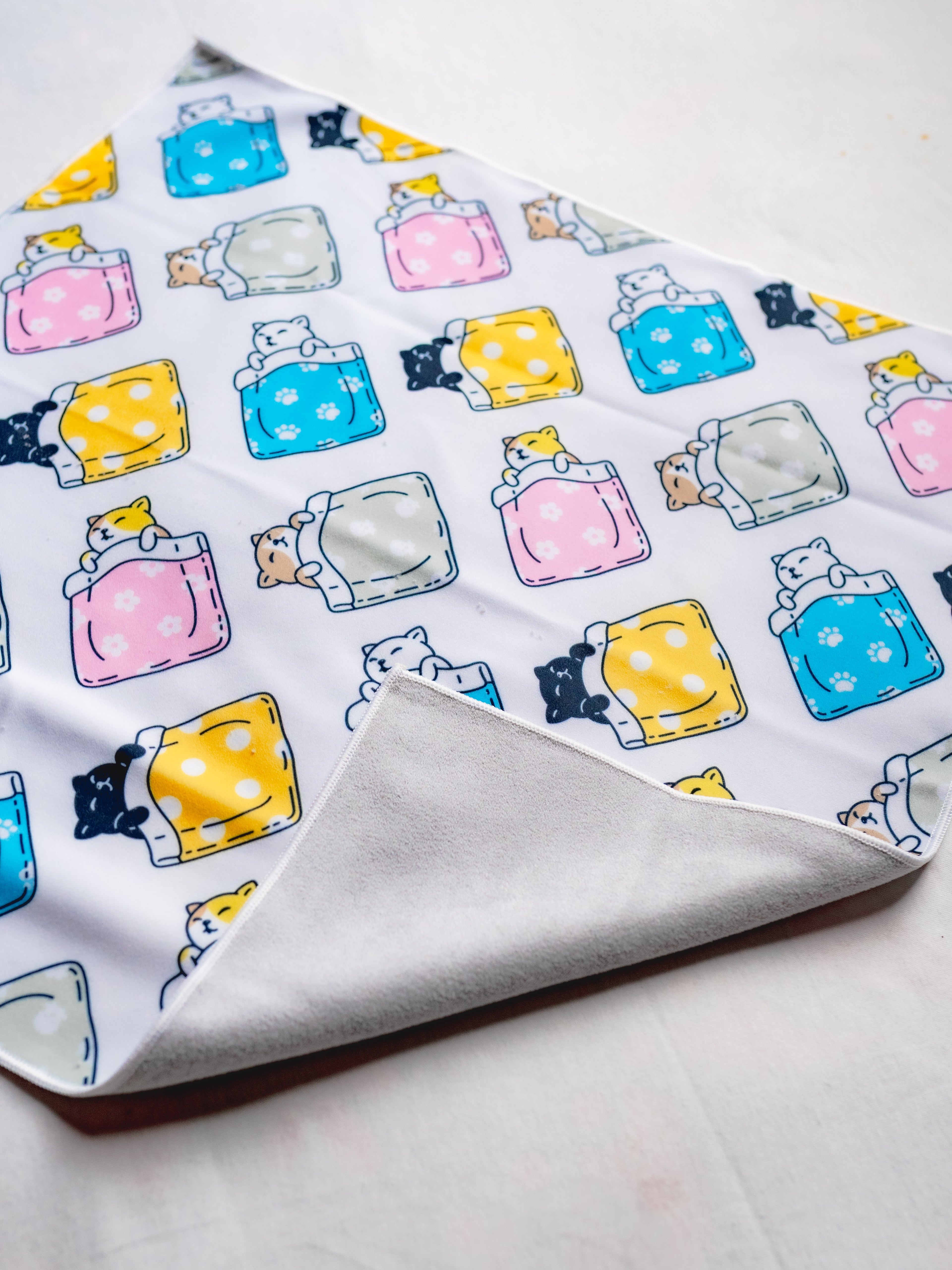 Sleeping Cat Magic Cloth