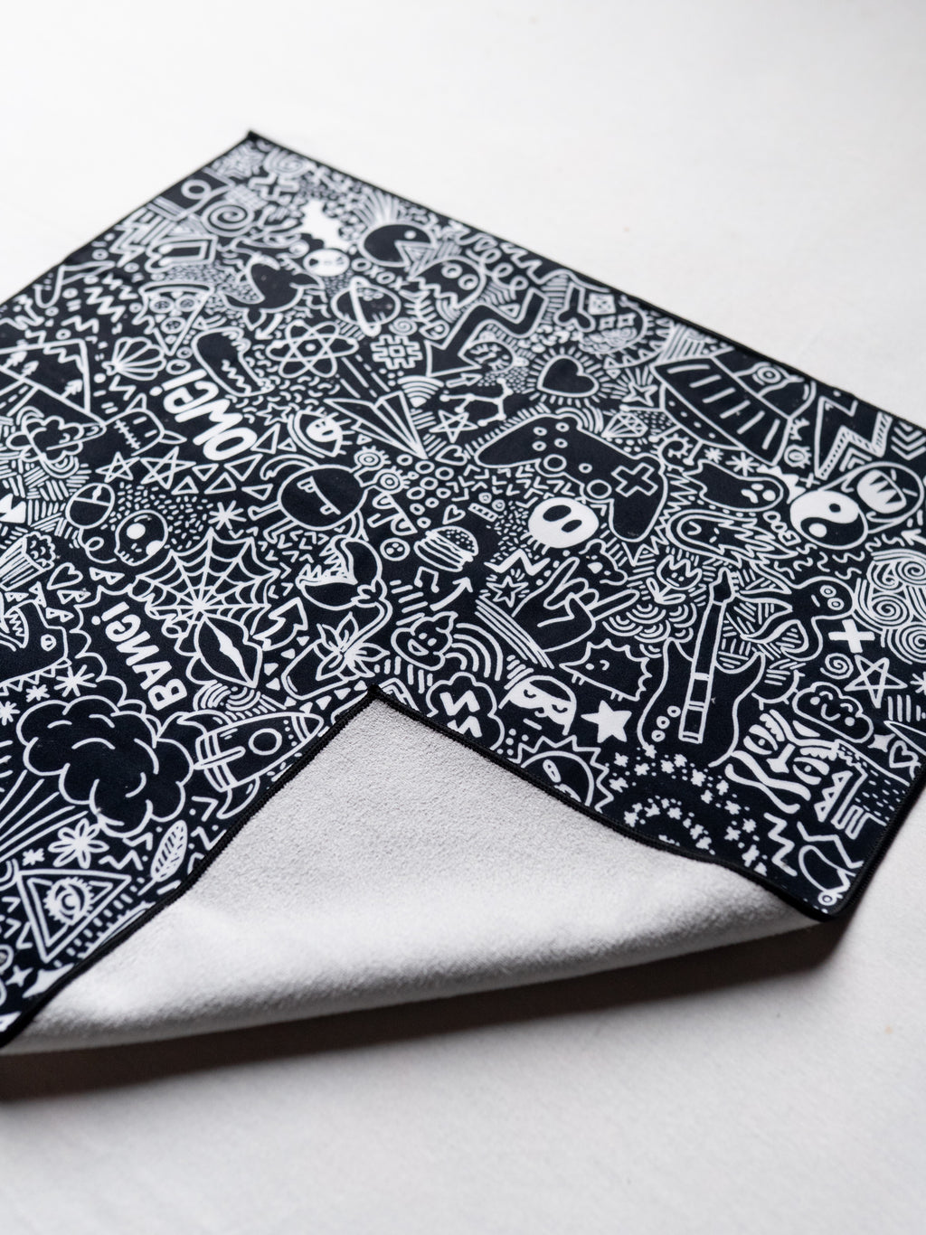 Grafitti  Magic Cloth