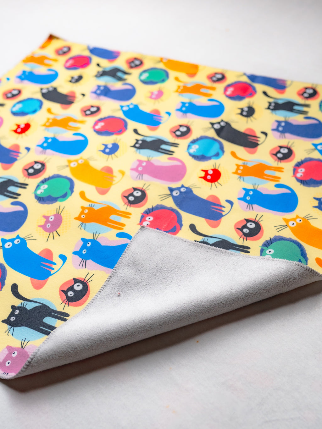 Kitty Carnival Magic Cloth