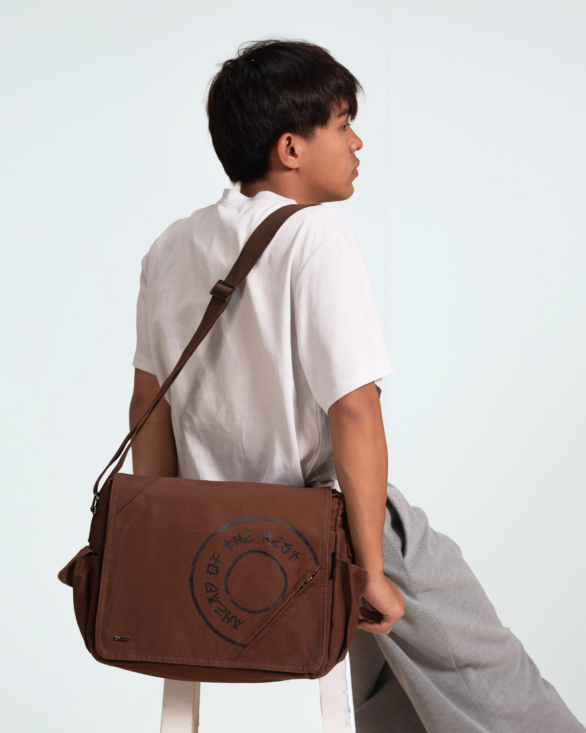 Choco Fine Run Messenger Bag